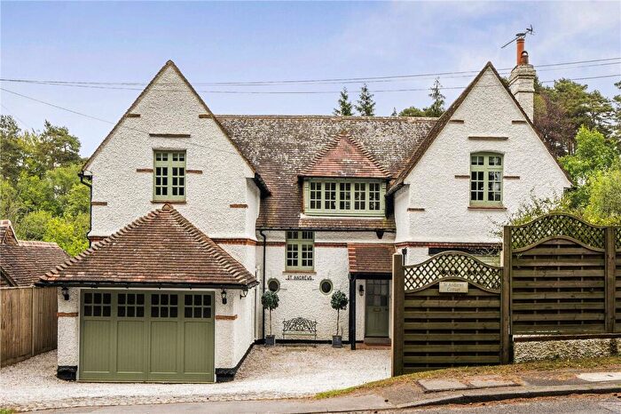 5 Bedroom Detached House For Sale In Churt Road, Hindhead, Surrey, GU26