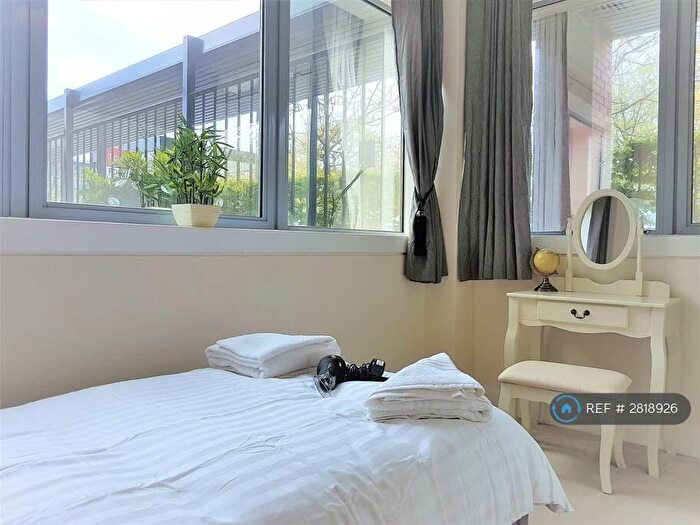 2 Bedroom Flat To Rent In Charter House, Milton Keynes, MK9