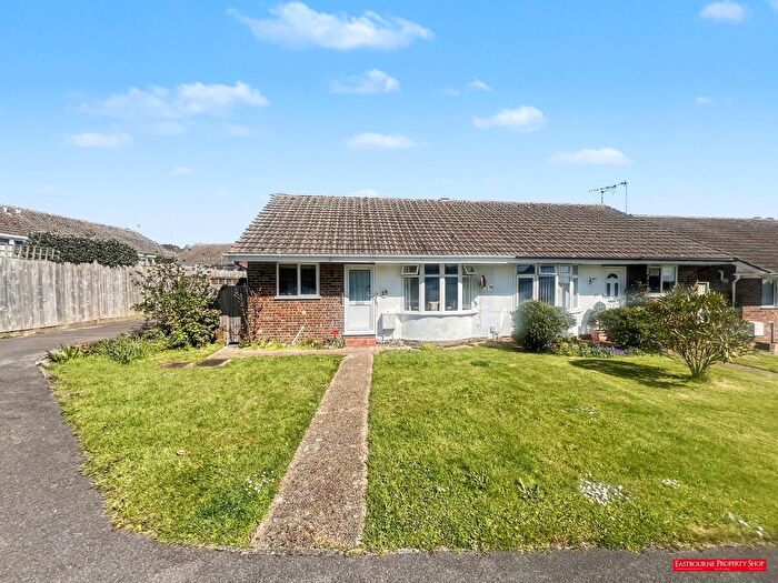 2 Bedroom Semi-Detached Bungalow For Sale In Kingfisher Drive, Eastbourne, BN23