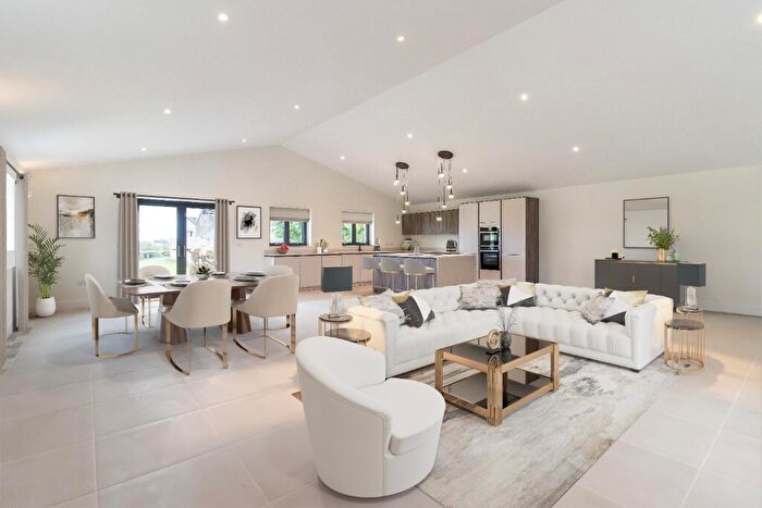 4 Bedroom Bungalow For Sale In Laynes Court, Birdlip, Gloucester, Gloucestershire, GL4