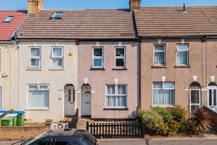 3 Bedroom Terraced House For Sale In Erith, Kent, DA8