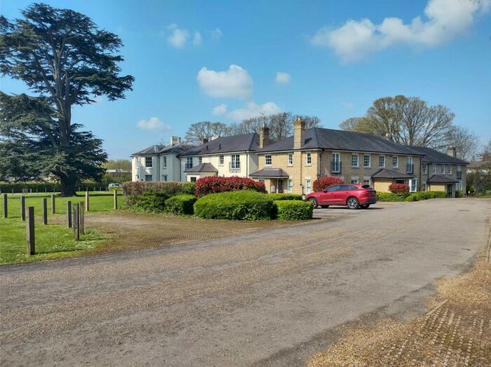 3 Bedroom Apartment To Rent In Highfield House, Hemel Hempstead, Unfurnished, Available Now, HP2