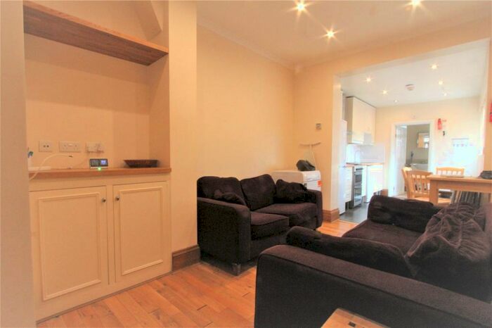 2 Bedroom Apartment To Rent In Wellesley Road, Harrow, Middlesex, HA1
