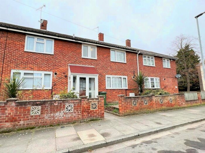 3 Bedroom Terraced House To Rent In Luffield Road, London SE2