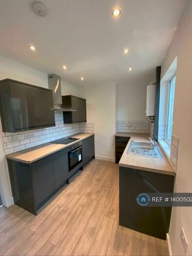 3 Bedroom Terraced House To Rent In Torre Road, Bradford, BD6