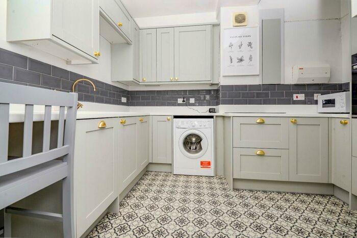 2 Bedroom Apartment To Rent In Elmfield, West Block, Millbrook Road East, Southampton, SO15