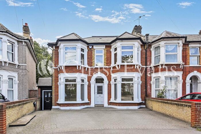4 Bedroom Semi-Detached House For Sale In Northbrook Road, Ilford, Essex, IG1