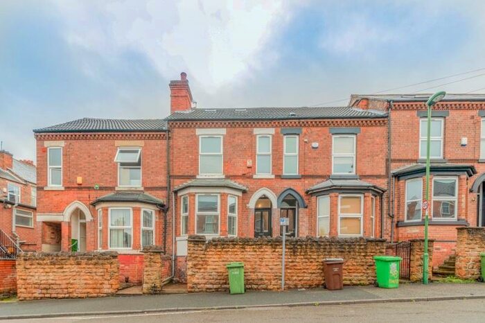 4 Bedroom Terraced House To Rent In Balfour Road, Nottingham, NG7
