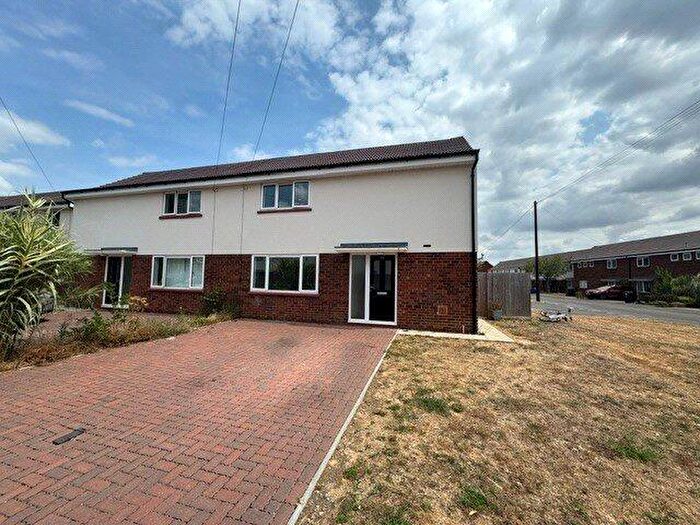 3 Bedroom House To Rent In Spey Road, Abingdon, Oxfordshire, OX13