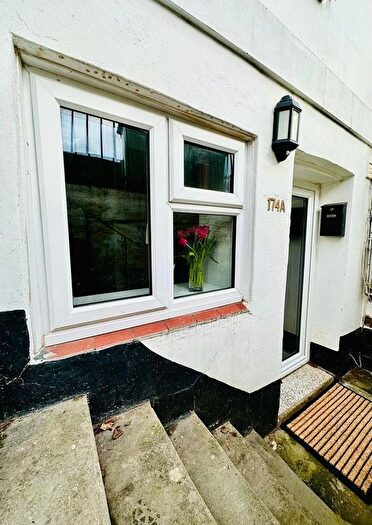 Studio To Rent In London Road, Charlton Kings, Cheltenham, GL52