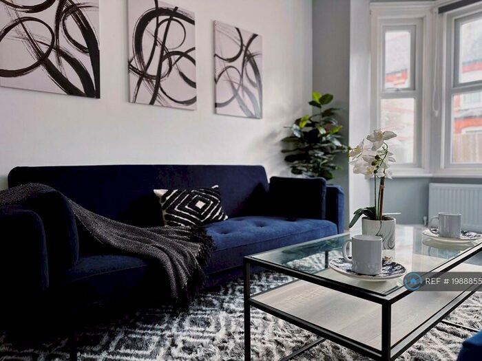 5 Bedroom Terraced House To Rent In Elm Park Road, Reading, RG30