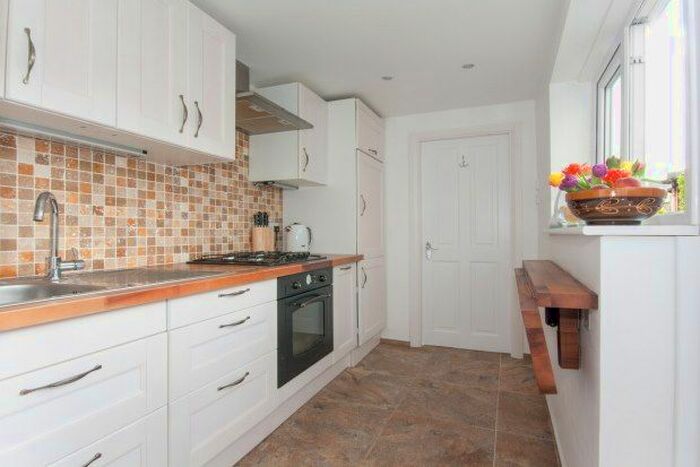 2 Bedroom Property To Rent In William Street, Tunbridge Wells, TN4