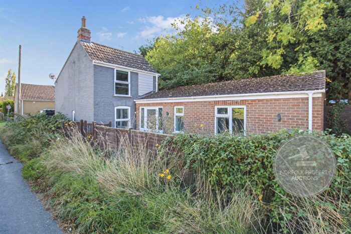 3 Bedroom Cottage For Sale In Walnut Road, Walpole St. Peter, Wisbech, PE14