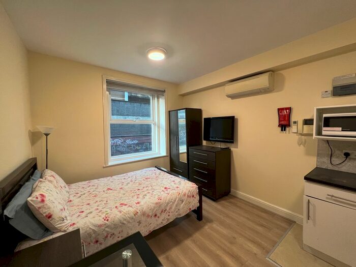 Studio To Rent In Cromwell Road, London, SW7