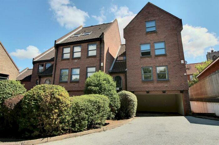 2 Bedroom Apartment To Rent In Dukes Court, Norwich, NR2