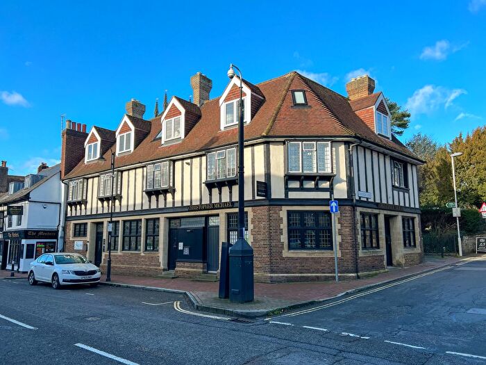 2 Bedroom Flat For Sale In High Street, East Grinstead, RH19