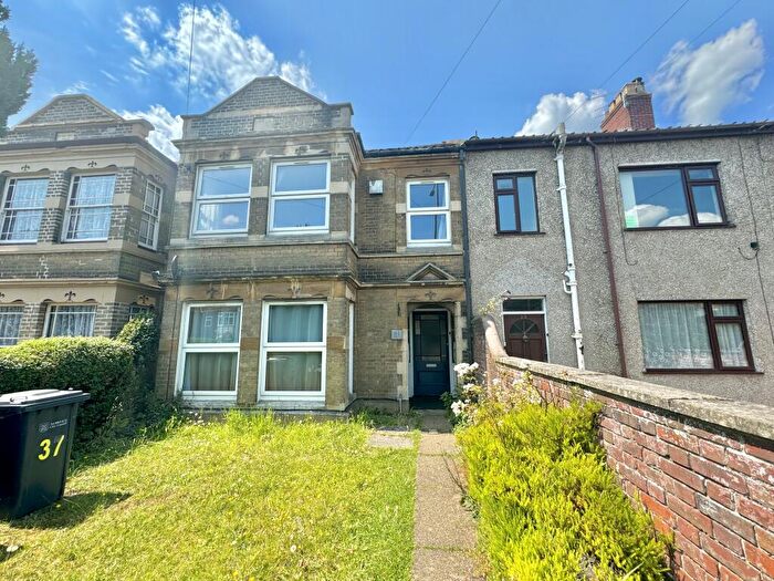 Studio To Rent In Catton Grove Road, Norwich, NR3