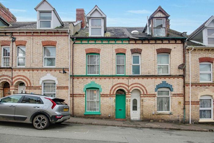 3 Bedroom Terraced House For Sale In Sunflower Road, Barnstaple, Devon, EX32