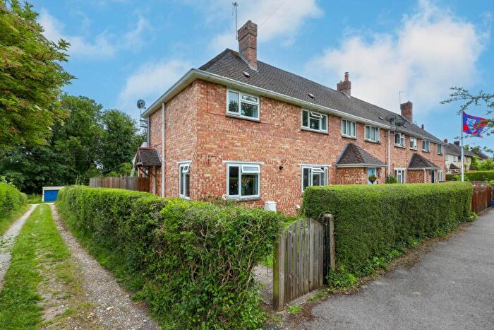 3 Bedroom End Of Terrace House For Sale In Forum View, Bryanston, DT11