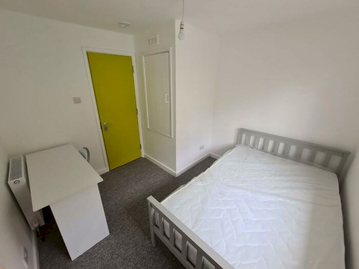 6 Bedroom Terraced House To Rent In Pound Drive, Fishponds, Bristol, BS16