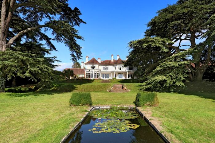 11 Bedroom Detached House For Sale In Shiplake, Henley-on-Thames, Oxfordshire, RG9