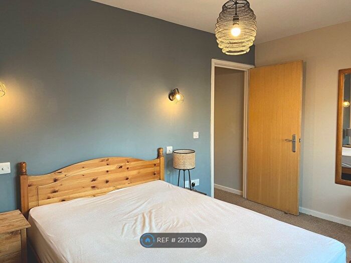 1 Bedroom Flat To Rent In Enstone Road, Brimsdown London, EN3