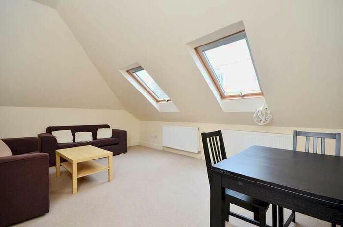 2 Bedroom Flat To Rent In Christchurch Rd, Brixton Hill, SW2