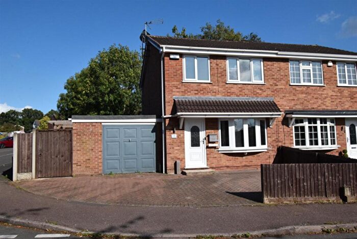 3 Bedroom Semi-Detached House To Rent In Minster Road, Oakwood, Derby, DE21