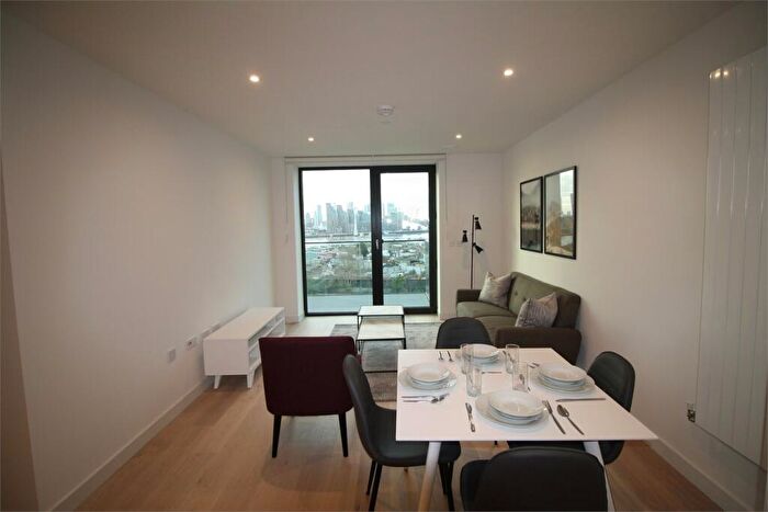 1 Bedroom Apartment To Rent In John Cabot House, Clipper Street, London, E16
