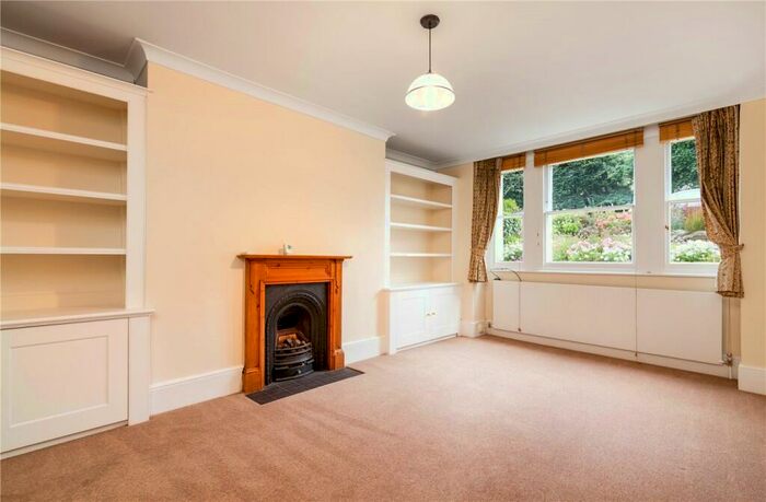 1 Bedroom Apartment To Rent In Hampstead Lane, London, N6