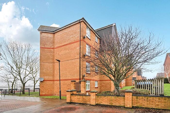 2 Bedroom Flat For Sale In Greenhaven Drive, Thamesmead, London, SE28