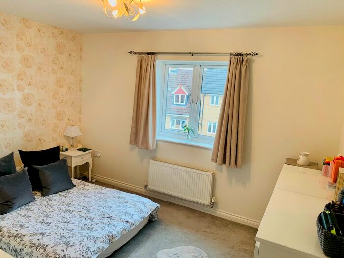 2 Bedroom Flat To Rent In Mazurek Way, Swindon, SN25