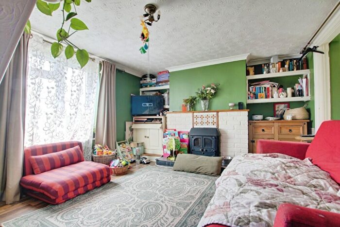 2 Bedroom Detached House For Sale In School Lane, Manea, PE15