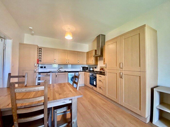5 Bedroom Property To Rent In Montague Street, Edinburgh, Midlothian, EH8