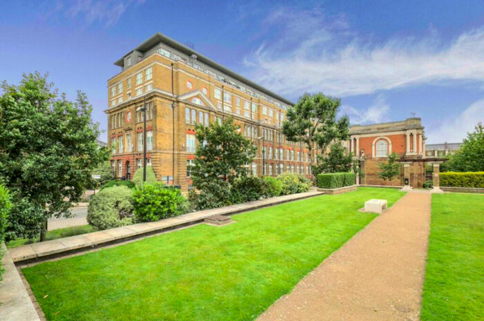 2 Bedroom Apartment To Rent In Building, Cadogan Road, Royal Arsenal, SE18