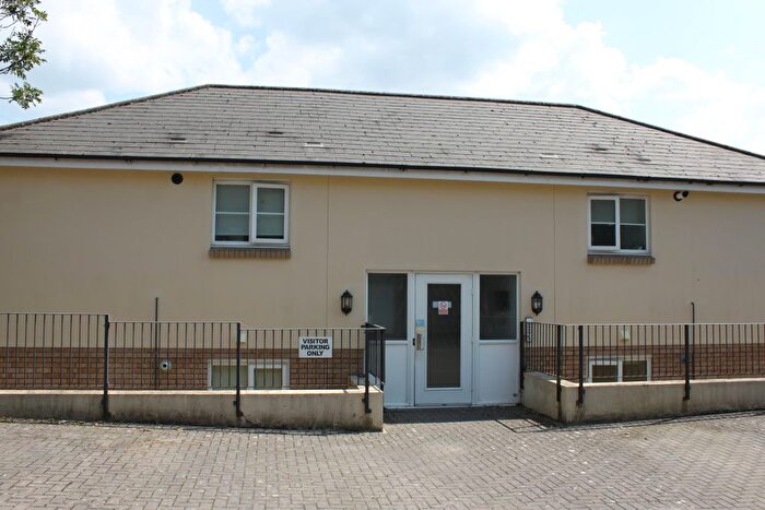 1 Bedroom Flat For Sale In Kingdon Avenue, South Molton, EX36