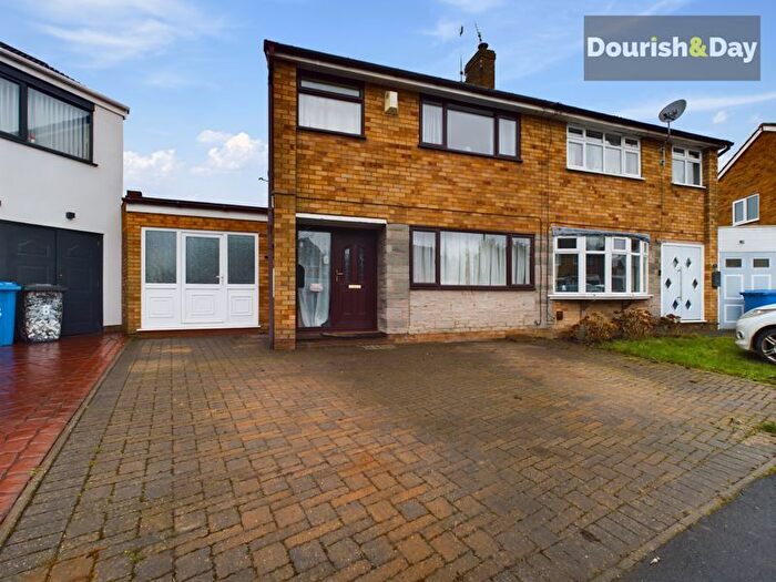 3 Bedroom Semi-Detached House For Sale In St. Pauls Close, Coven, Wolverhampton, WV9