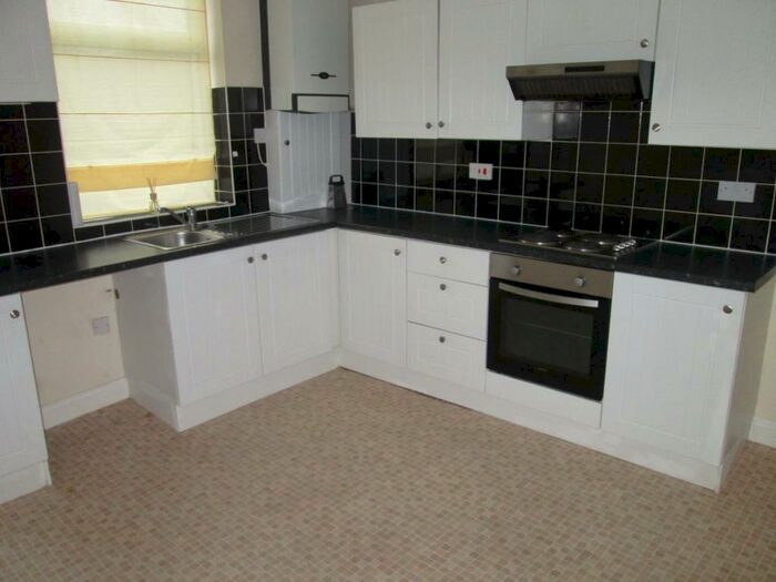 3 Bedroom House To Rent In Edward Street, Wombwell, S73