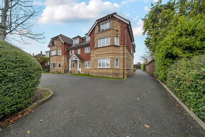 2 Bedroom Flat For Sale In Magazine Road, Ashford, TN24