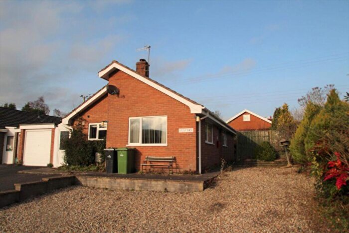 3 Bedroom Bungalow To Rent In Millfield Close, Knighton, LD7