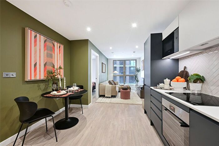 1 Bedroom Flat To Rent In Uncle Leeds, Whitehall, LS12