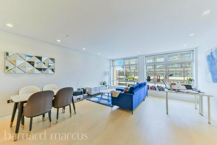 2 Bedroom Flat To Rent In Centre Point, -, New Oxford Street, WC1A