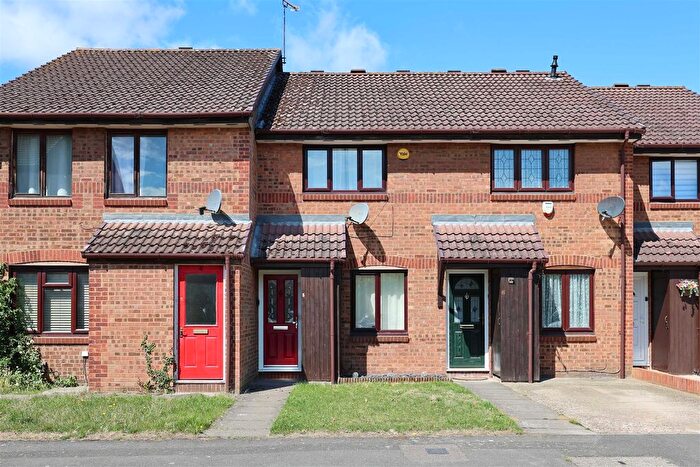 2 Bedroom Terraced House For Sale In Boxwood Close, West Drayton, UB7