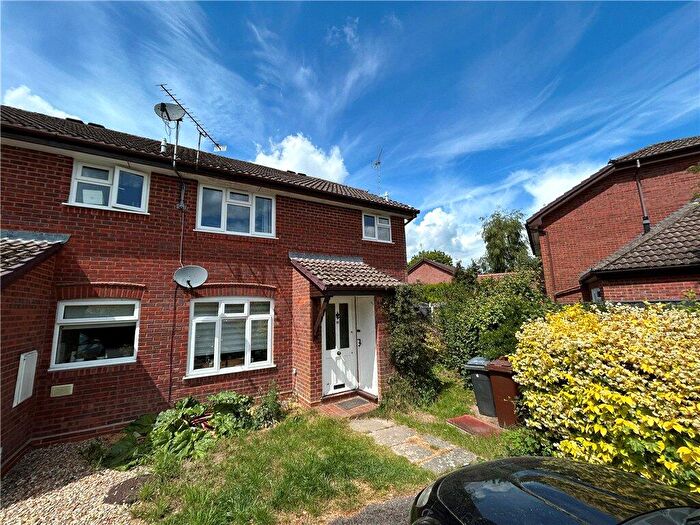 1 Bedroom Maisonette To Rent In Mallard Close, Romsey, Hampshire, SO51