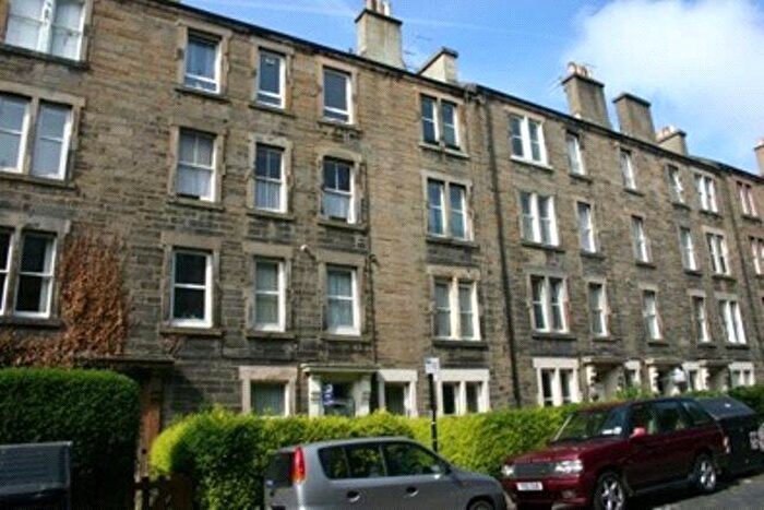 3 Bedroom Flat To Rent In Glen Street, Edinburgh, EH3