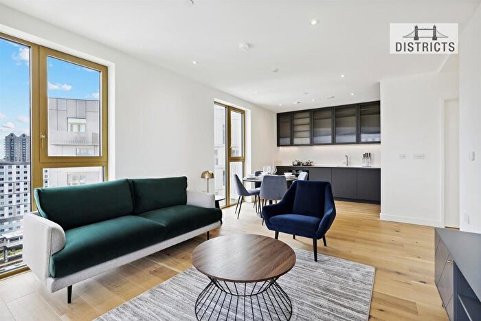 2 Bedroom Apartment To Rent In East Apartments, Ashley Road, N17