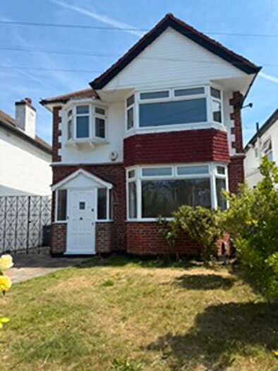 3 Bedroom Detached House To Rent In Manor Drive North, Worcester Park, KT4