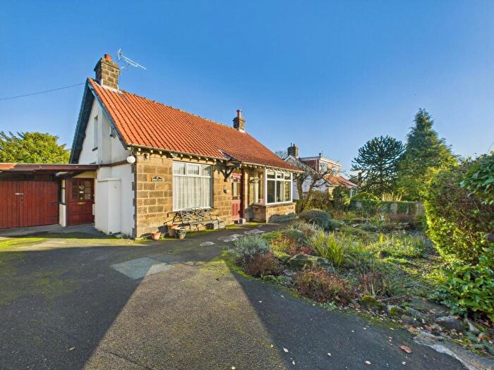 3 Bedroom Bungalow For Sale In Sheriff Lane, Bingley, BD16