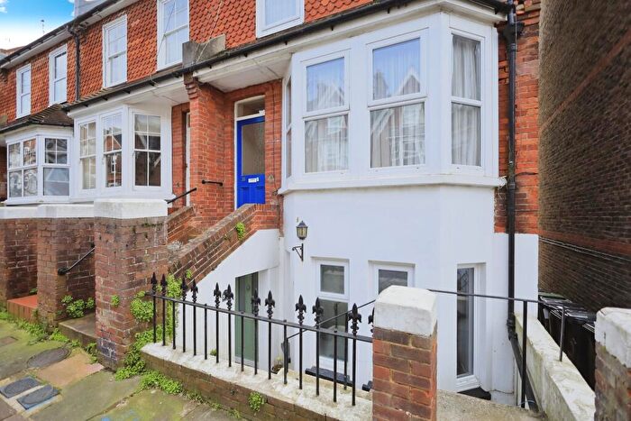 1 Bedroom Apartment To Rent In Gore Park Road, Eastbourne, BN21