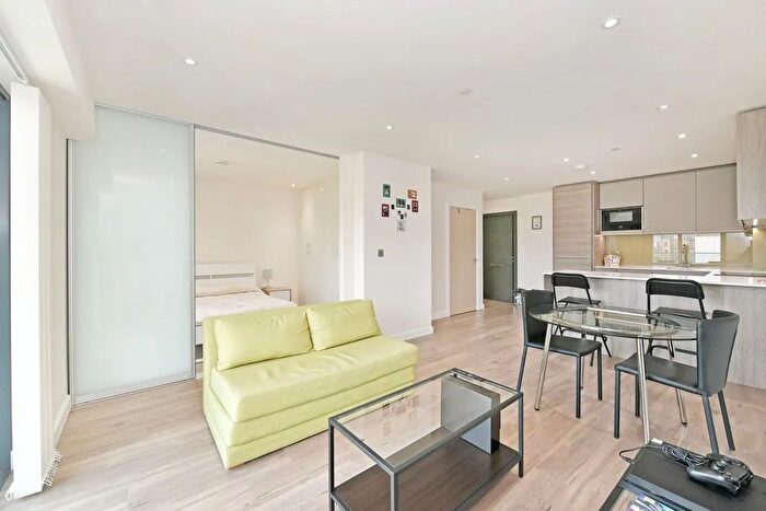 1 Bedroom Flat To Rent In Beaufort Square, Colindale, NW9